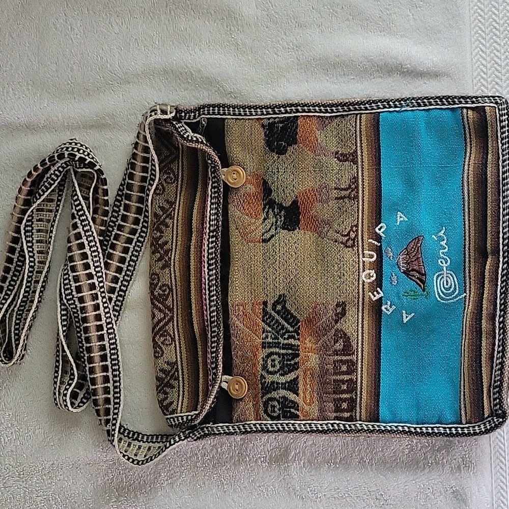 Shoulder Or Cross Body Woven Cotton Peruvian Handmade Bag. Beautiful Colors